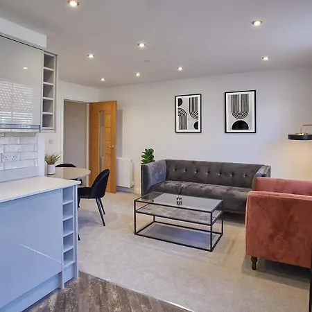 Host & - Two, Hudsons Yard House *