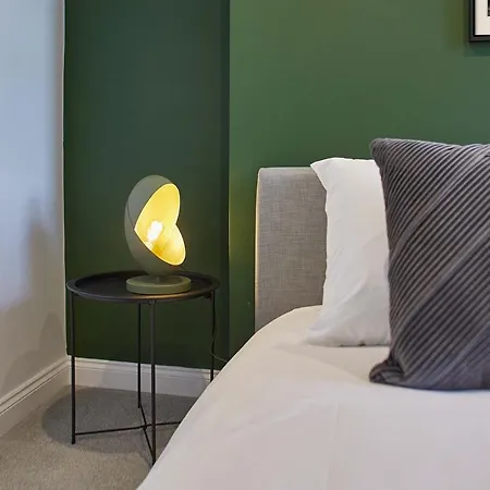 Host & - Two, Hudsons Yard House