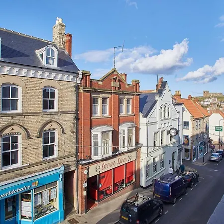 Host & - Two, Hudsons Yard House Appartement *